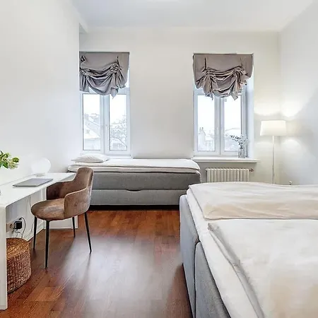 Domillion 2bdr Bright&central Pa227 *