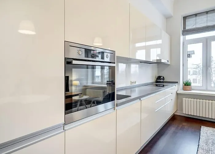 Domillion 2bdr Bright&central Pa227 *