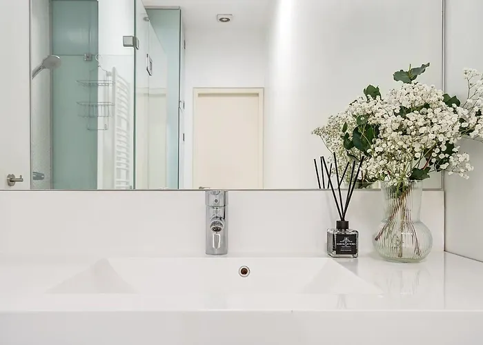 Apartament Domillion 2bdr Bright&central Pa227