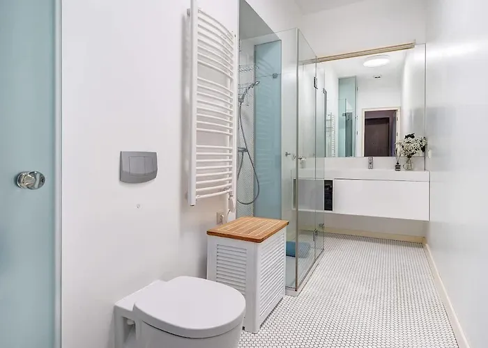 Apartman Domillion 2bdr Bright&central Pa227 *