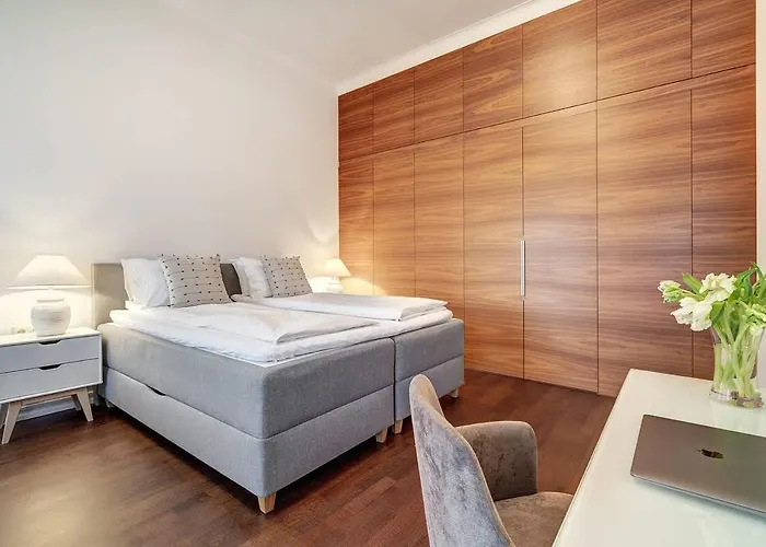 Apartman Domillion 2bdr Bright&central Pa227