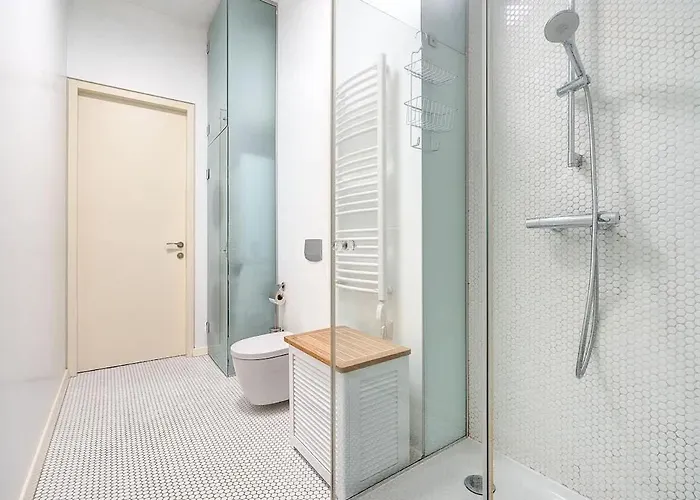 Apartman Domillion 2bdr Bright&central Pa227 *